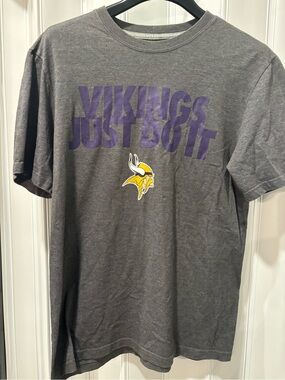 Nike Minnesota Vikings Gray 'Vikings Just Do It' Graphic Tee Size Large